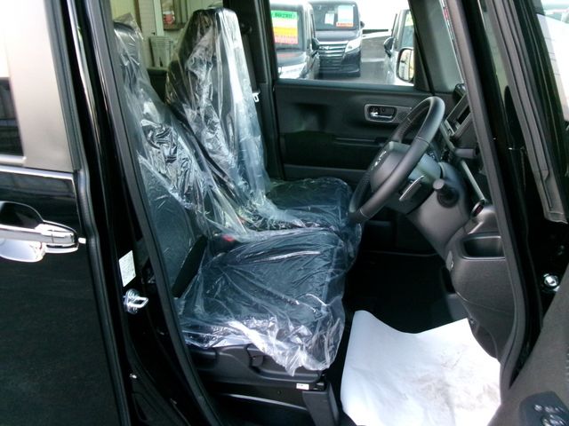 HONDA N BOX CUSTOM 4WD 2025 Image 31