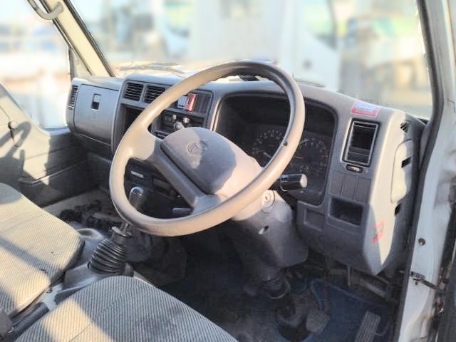 TOYOTA TOYOACE 1995 Image 31