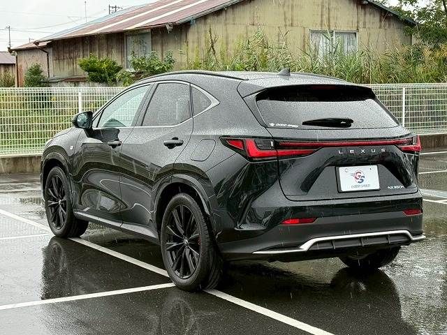 TOYOTA LEXUS NX350H 2023 Image 31
