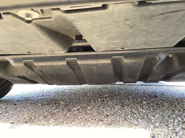 MERCEDES BENZ EQC 2020 Image 31