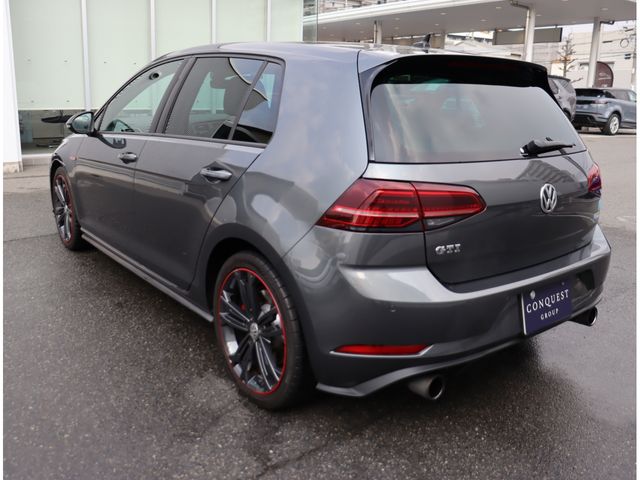VOLKSWAGEN GOLF GTI 2018 Image 31