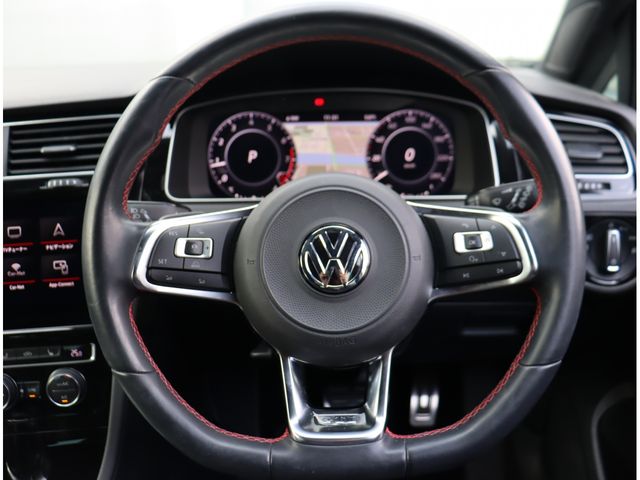 VOLKSWAGEN GOLF GTI 2018 Image 31