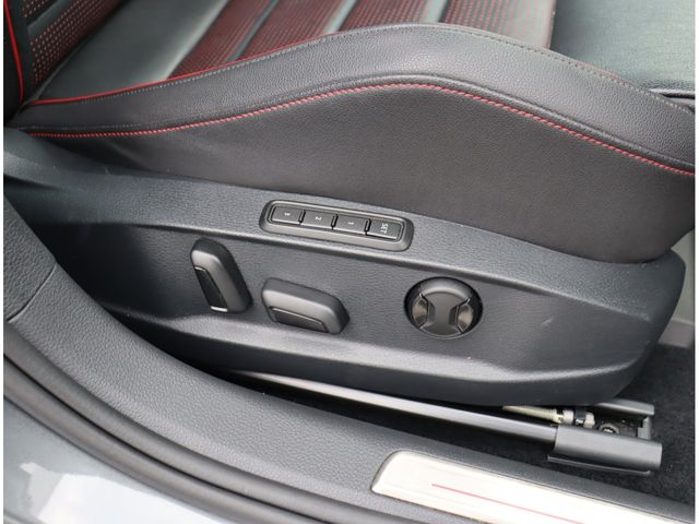 VOLKSWAGEN GOLF GTI 2018 Image 31