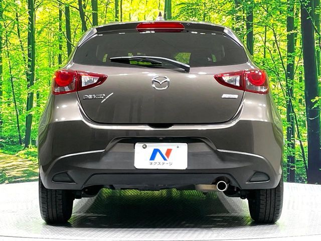 MAZDA DEMIO 2017 Image 31