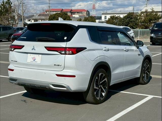 MITSUBISHI OUTLANDER PHEV 2022 Image 31