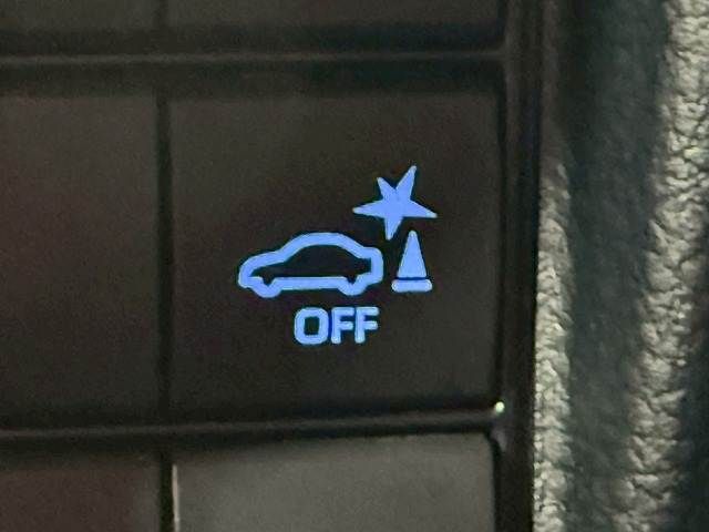 TOYOTA LANDCRUISER PRADO 2023 Image 31