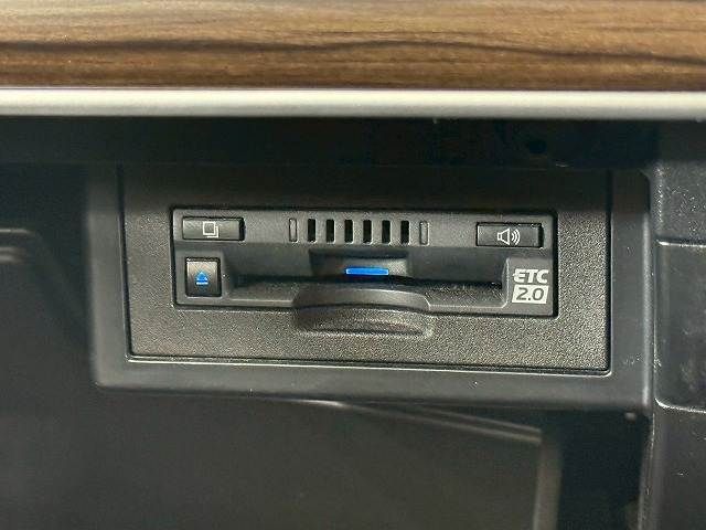 TOYOTA LANDCRUISER PRADO 2023 Image 31