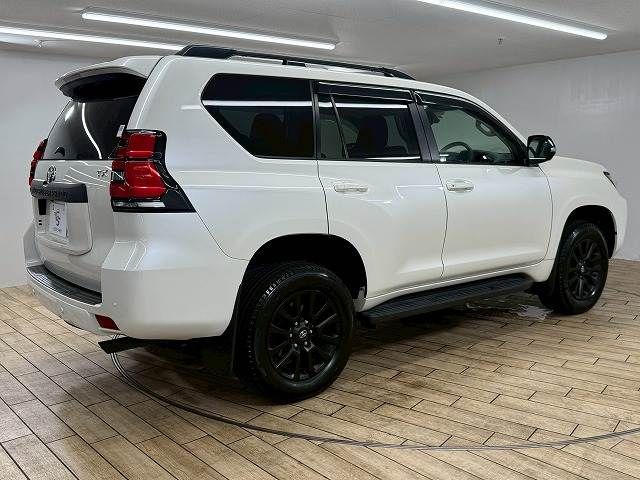 TOYOTA LANDCRUISER PRADO 2023 Image 31