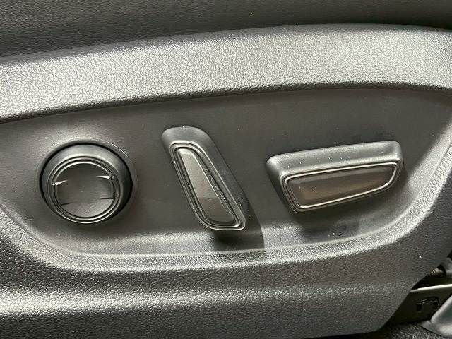 TOYOTA CROWN CROSSOVER 2023 Image 31