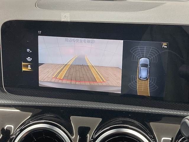 MERCEDES BENZ A CLAS 2018 Image 31