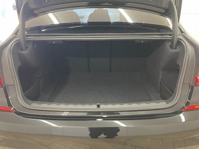 BMW 3SERIES SEDAN 2019 Image 31