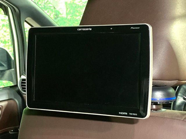 TOYOTA ESQUIRE HYBRID 2018 Image 31