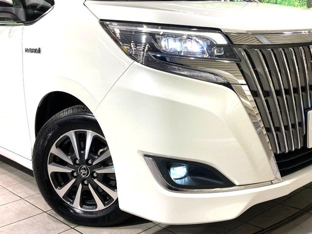 TOYOTA ESQUIRE HYBRID 2018 Image 31