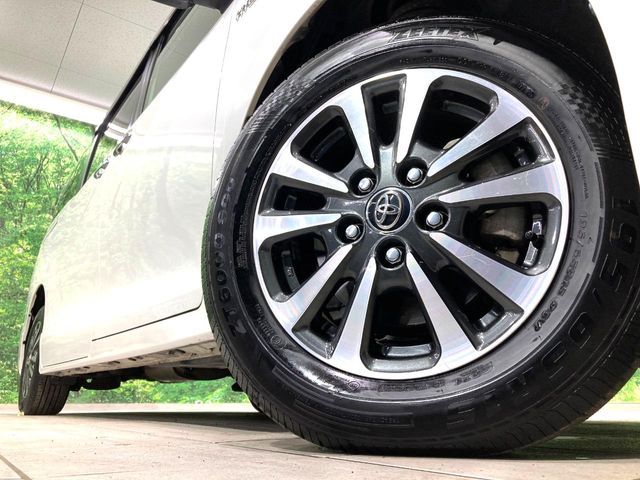 TOYOTA ESQUIRE HYBRID 2018 Image 31