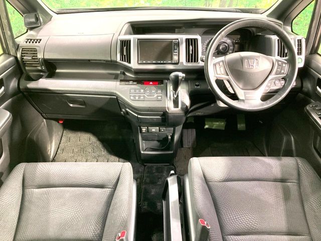 HONDA STEPWAGON SPADA 2013 Image 31