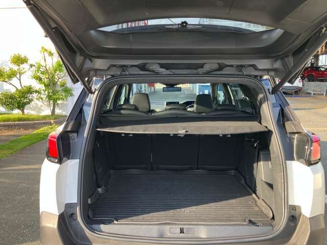 PEUGEOT 5008 2018 Image 31