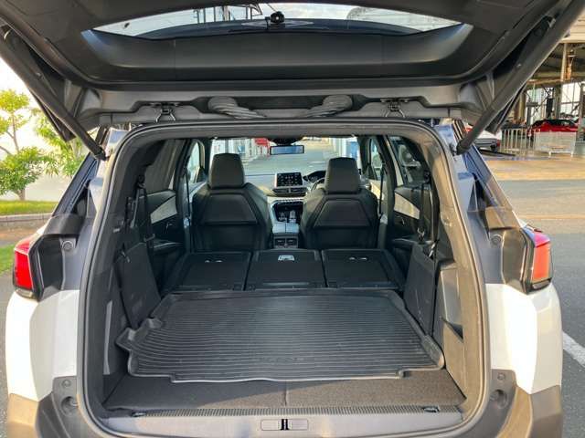 PEUGEOT 5008 2018 Image 31