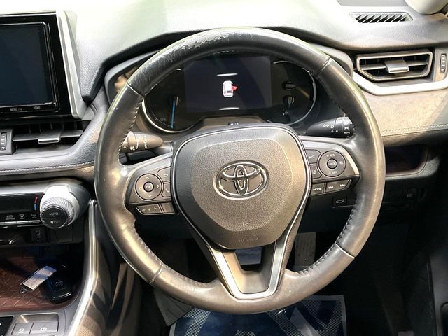 TOYOTA RAV4 HYBRID 4WD 2019 Image 31
