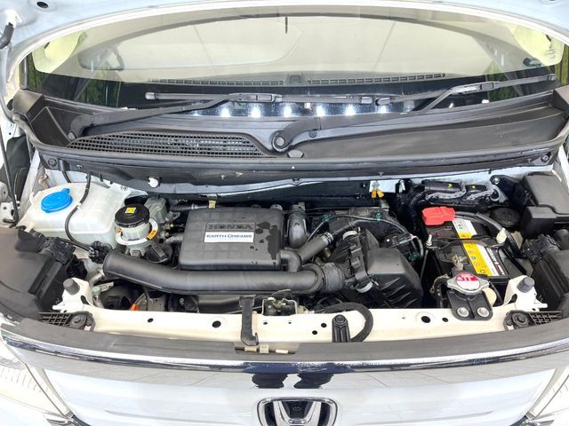 HONDA N BOX 2019 Image 31