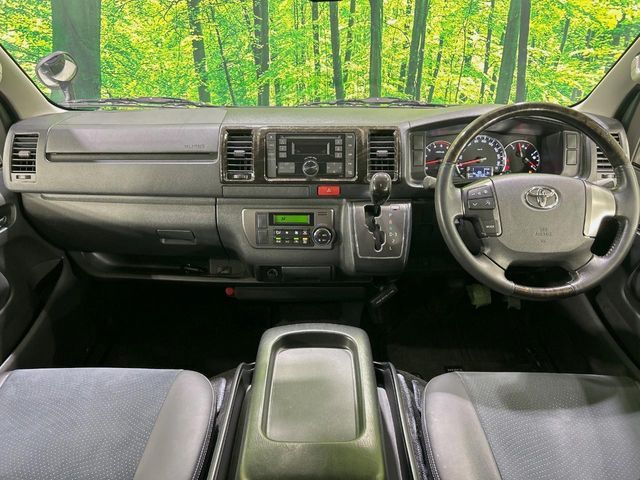 TOYOTA HIACE VAN 2WD 2016 Image 31