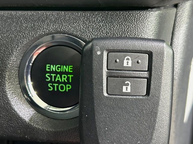 TOYOTA HIACE VAN 2WD 2016 Image 31