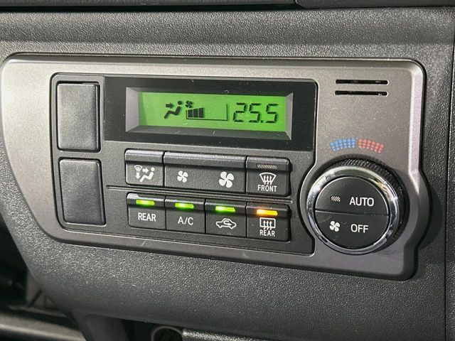 TOYOTA HIACE VAN 2WD 2016 Image 31