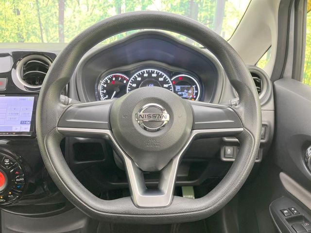 NISSAN NOTE 2017 Image 31