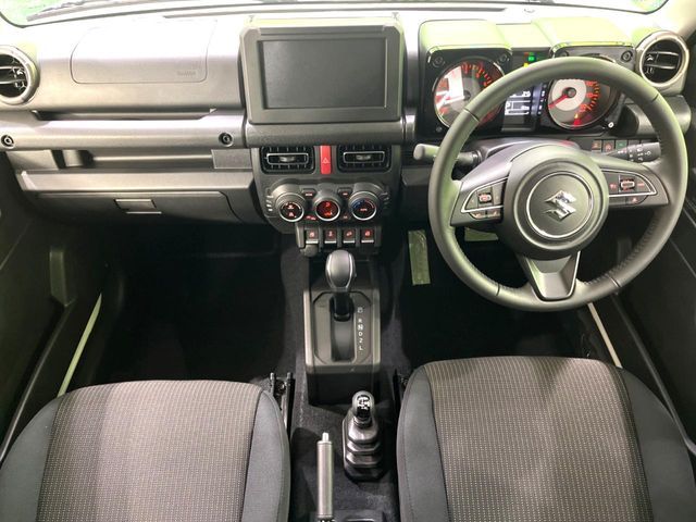 SUZUKI JIMNY NOMADE 2025 Image 31