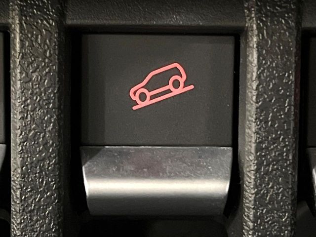 SUZUKI JIMNY NOMADE 2025 Image 31