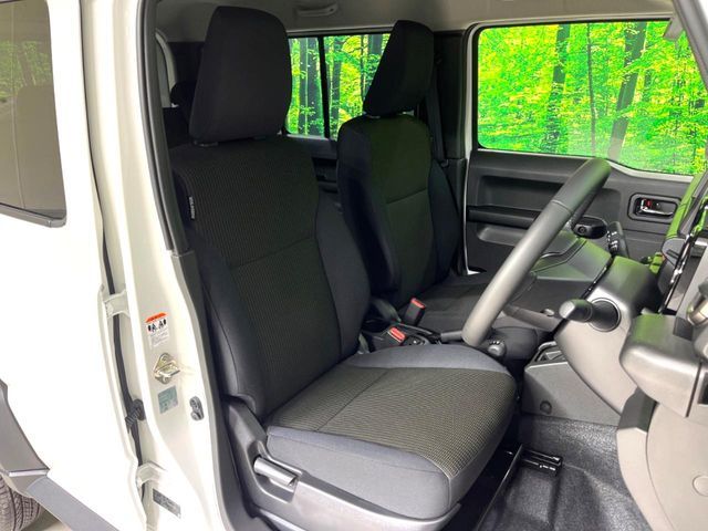 SUZUKI JIMNY NOMADE 2025 Image 31