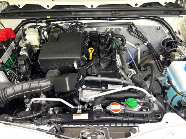 SUZUKI JIMNY NOMADE 2025 Image 31