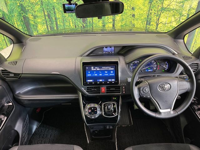 TOYOTA VOXY HYBRID 2021 Image 31