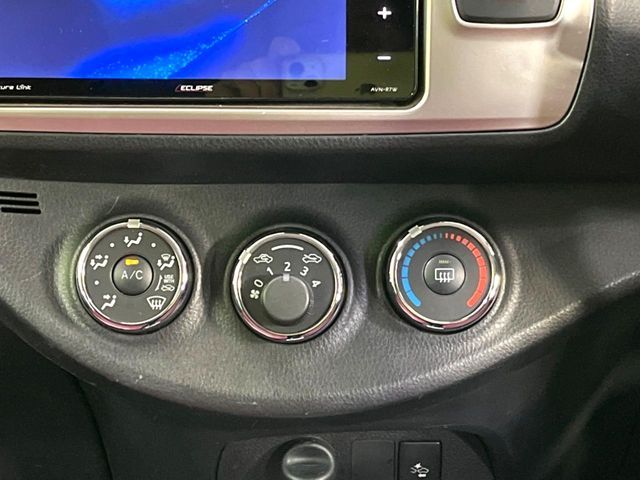 TOYOTA VITZ 2017 Image 31