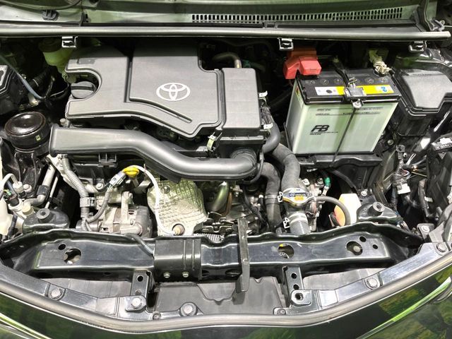 TOYOTA VITZ 2017 Image 31