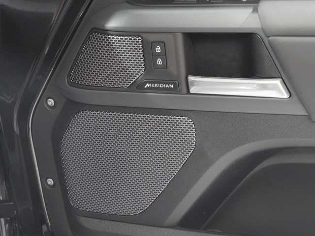 ROVER DEFENDER 2024 Image 31