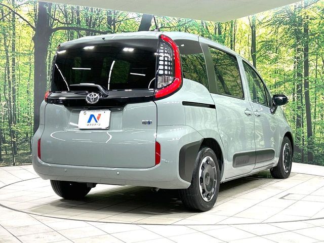 TOYOTA SIENTA HYBRID 2023 Image 31