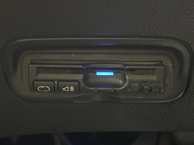 HONDA VEZEL HYBRID 2014 Image 31