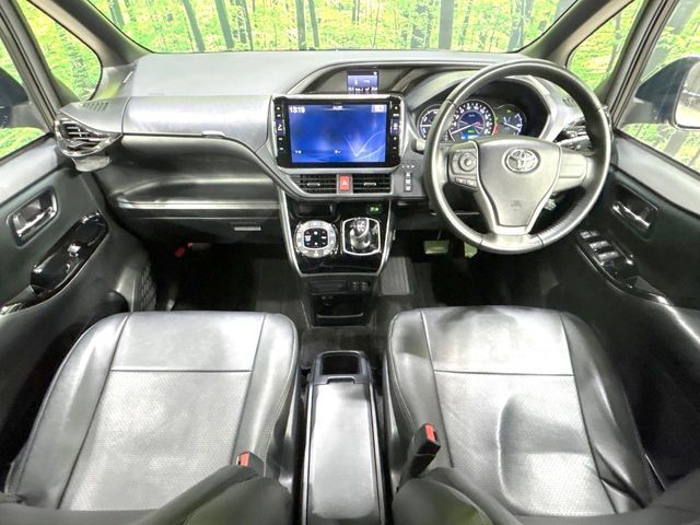 TOYOTA VOXY HYBRID 2019 Image 31