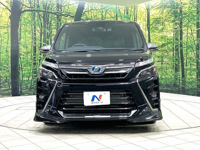 TOYOTA VOXY HYBRID 2019 Image 31
