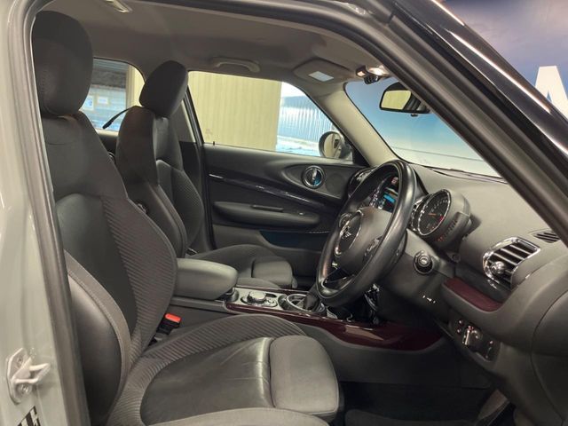 BMW MINI COOPER SD C 2017 Image 31