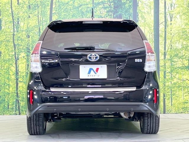 TOYOTA PRIUS ALPHA 2014 Image 31