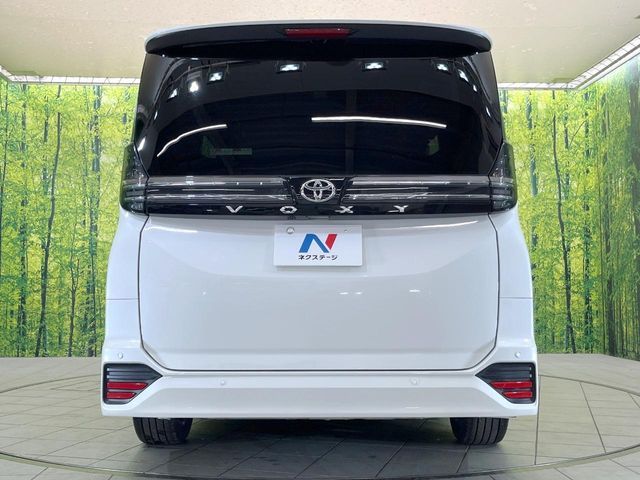 TOYOTA VOXY 2025 Image 31