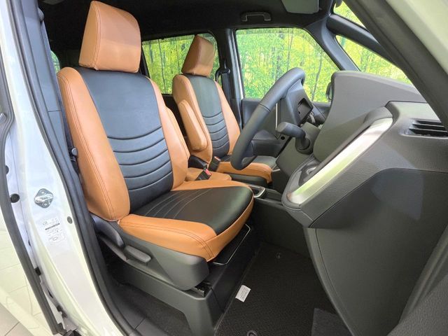 TOYOTA VOXY HYBRID 2024 Image 31