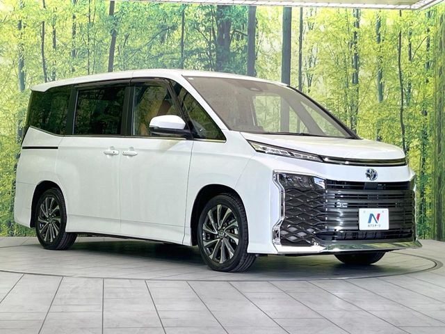 TOYOTA VOXY HYBRID 2024 Image 31