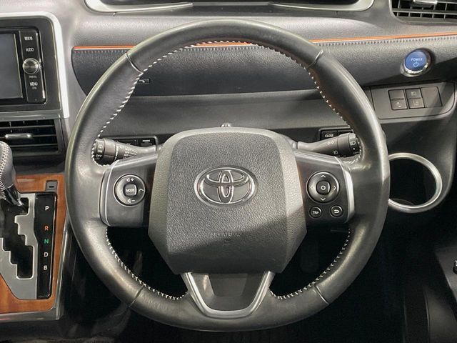TOYOTA SIENTA HYBRID 2017 Image 31