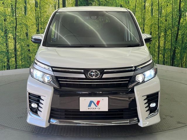 TOYOTA VOXY 2017 Image 31