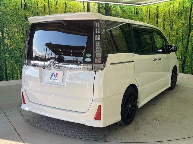 TOYOTA VOXY 2017 Image 31