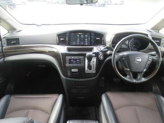 NISSAN ELGRAND  4WD 2016 Image 31