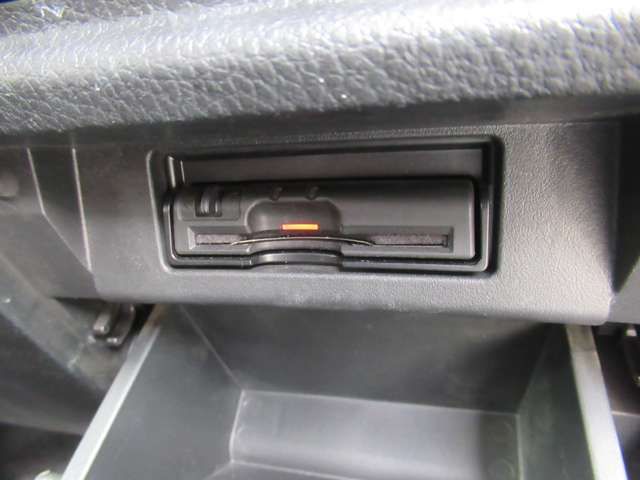 NISSAN ELGRAND  4WD 2016 Image 31