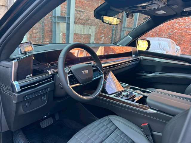 CADILLAC ESCALADE 2025 Image 31